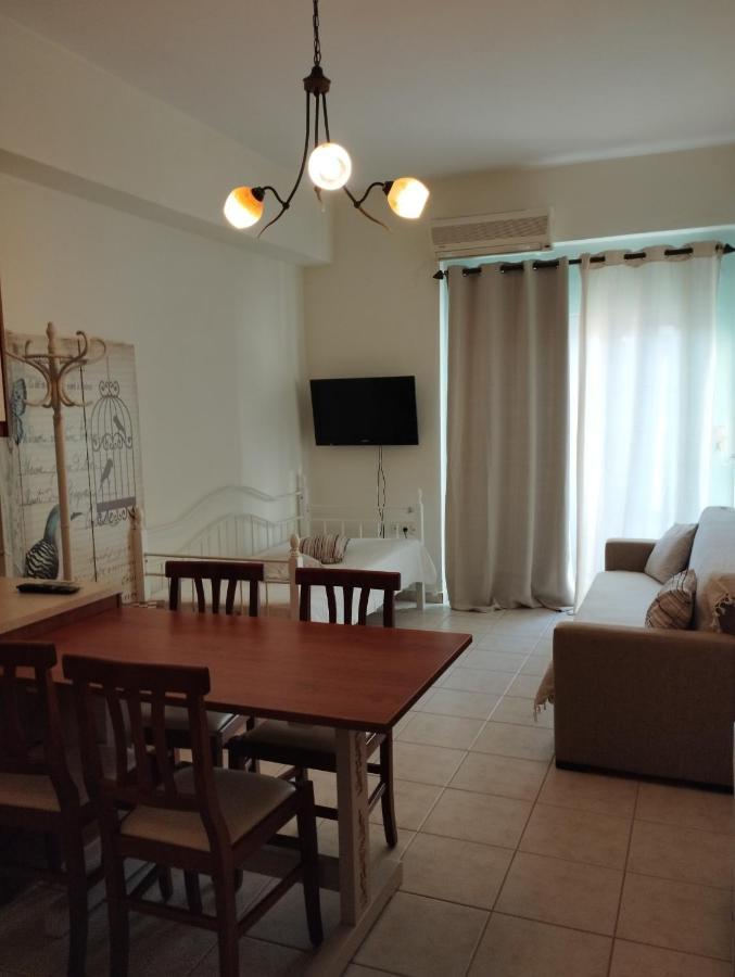 Appartamento Sofia Makrýgialos Esterno foto